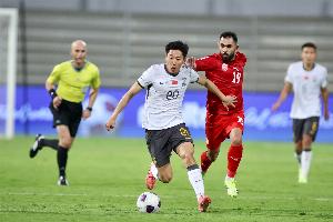 开云体育入口-记者:曹永竞检查了没有扭伤或拉伤,但就是疼不太敢特别发力