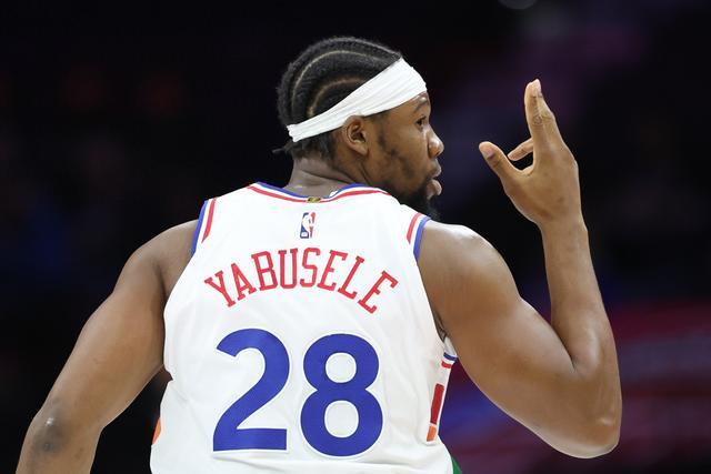 亚布塞莱:76人给了我一份很低的报价 让我觉得他们不想留下我